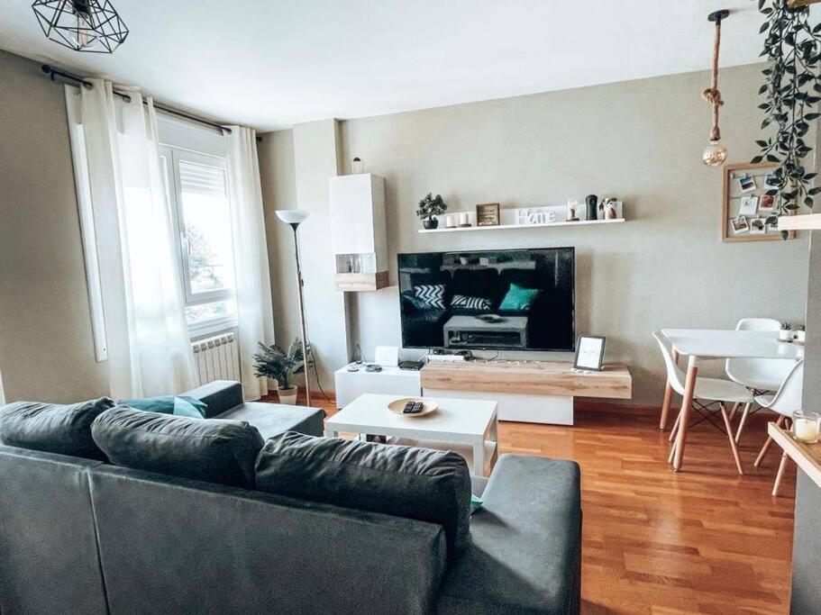 Apartamento Cemba Ponferrada Eksteriør bilde
